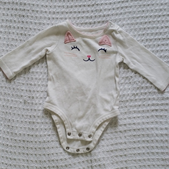 Carters 6 month 3 piece set!! - Picture 4 of 6